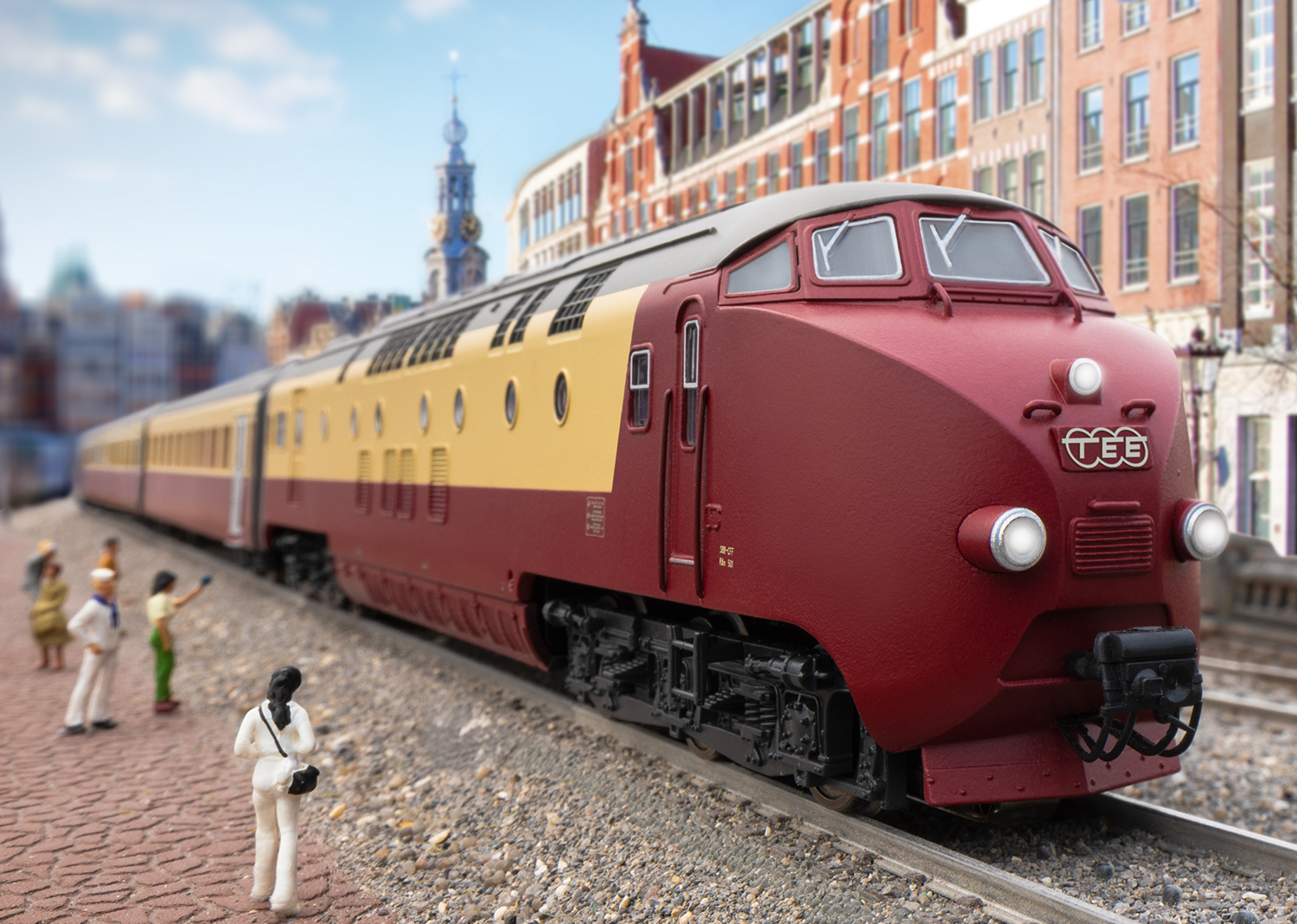 Class RAm TEE Edelweiss Diesel Powered Railcar Train