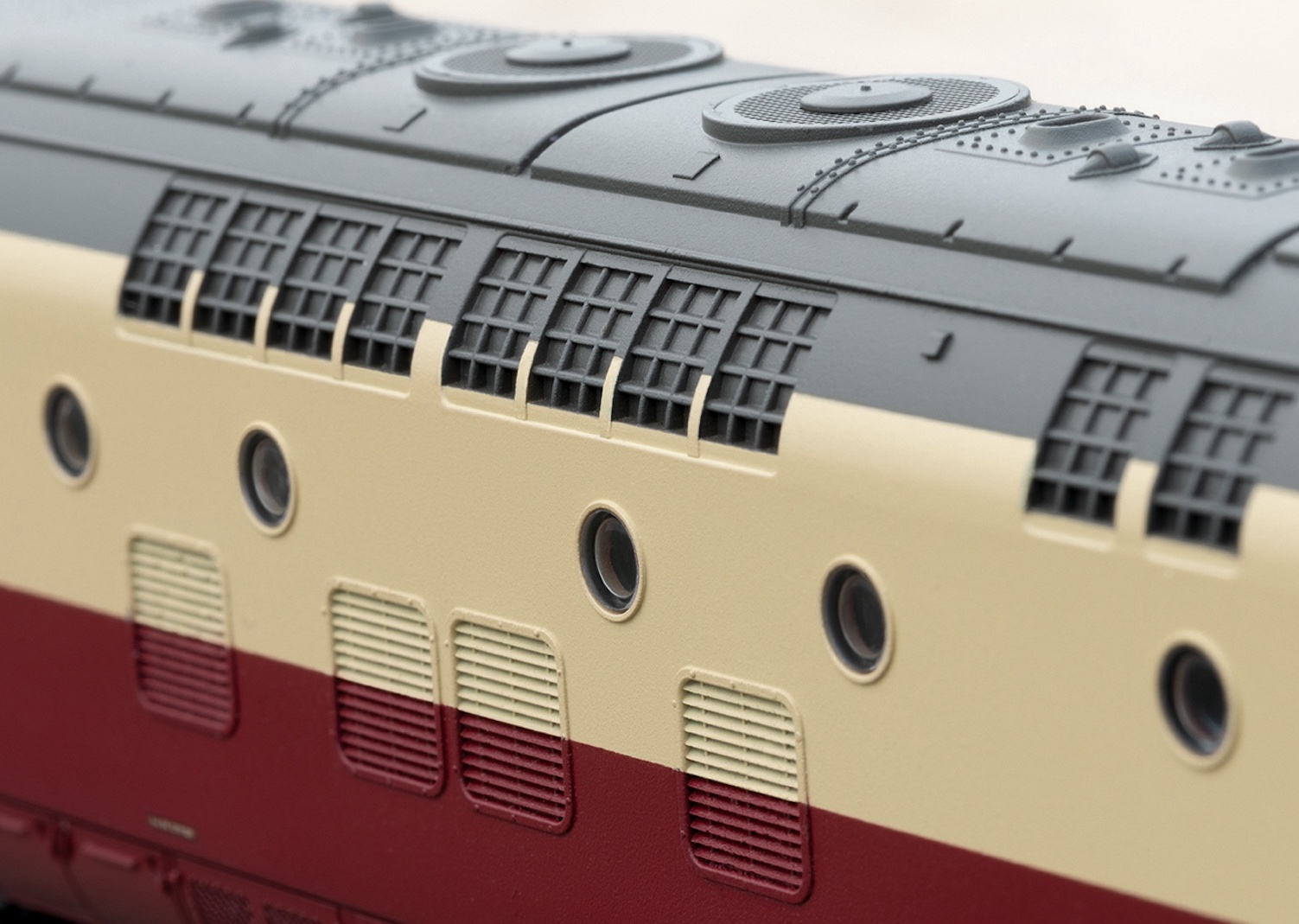 Class RAm TEE Edelweiss Diesel Powered Railcar Train